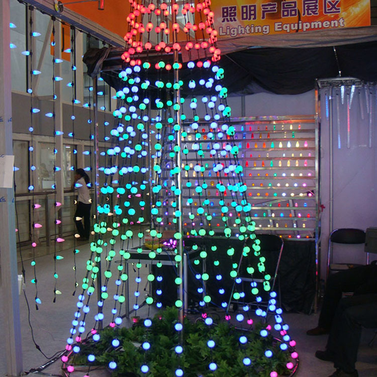 Installazione di illuminazione per esterni commerciali